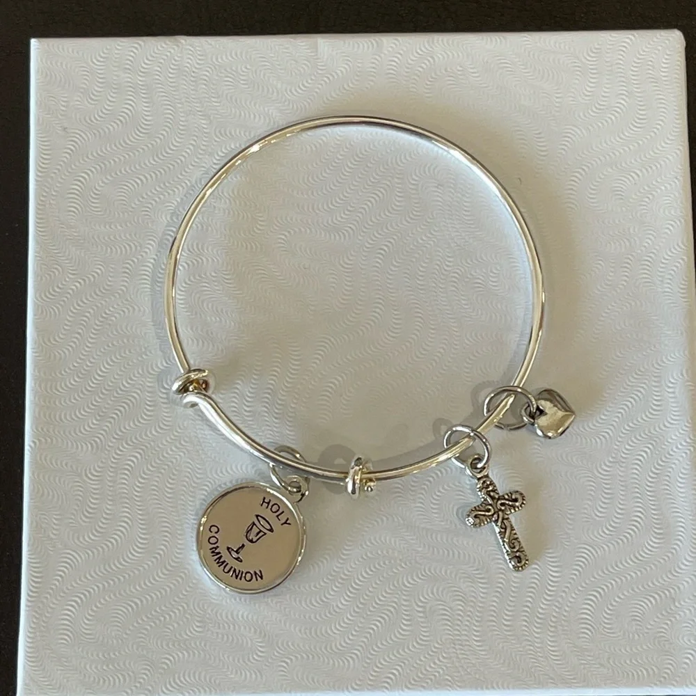 First Communion Bracelet with charms handmade NWOT
